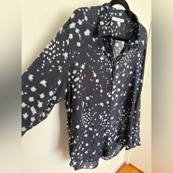 Xirena Alyx Top in Aries Star Print - Picture 5 of 11